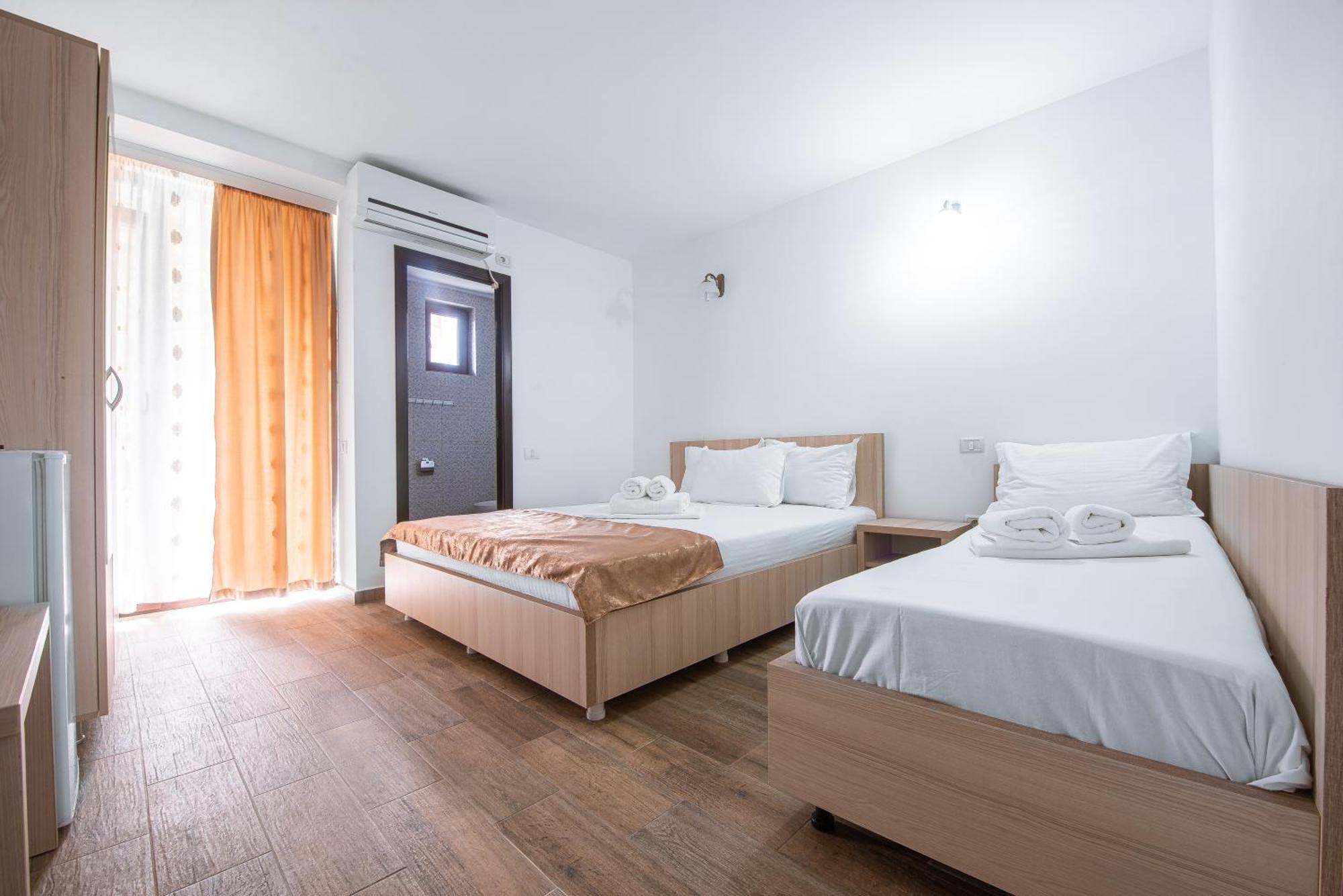 Vila Puky Neptun Ngoại thất bức ảnh