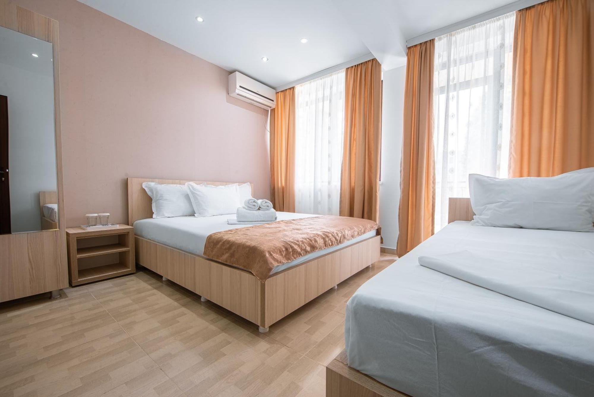 Vila Puky Neptun Ngoại thất bức ảnh