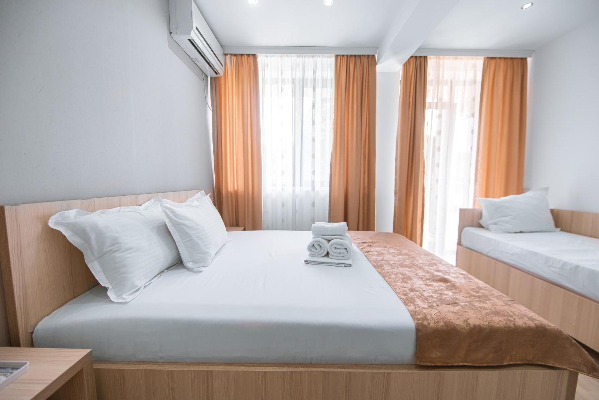 Vila Puky Neptun Ngoại thất bức ảnh